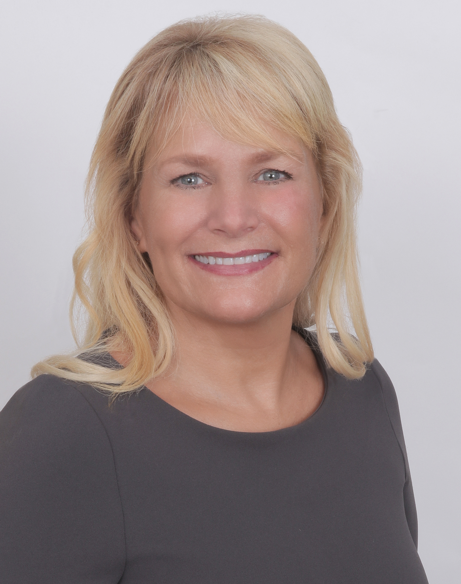 Elizabeth Cummings Bacigalupo at Long & Foster Real Estate, Inc