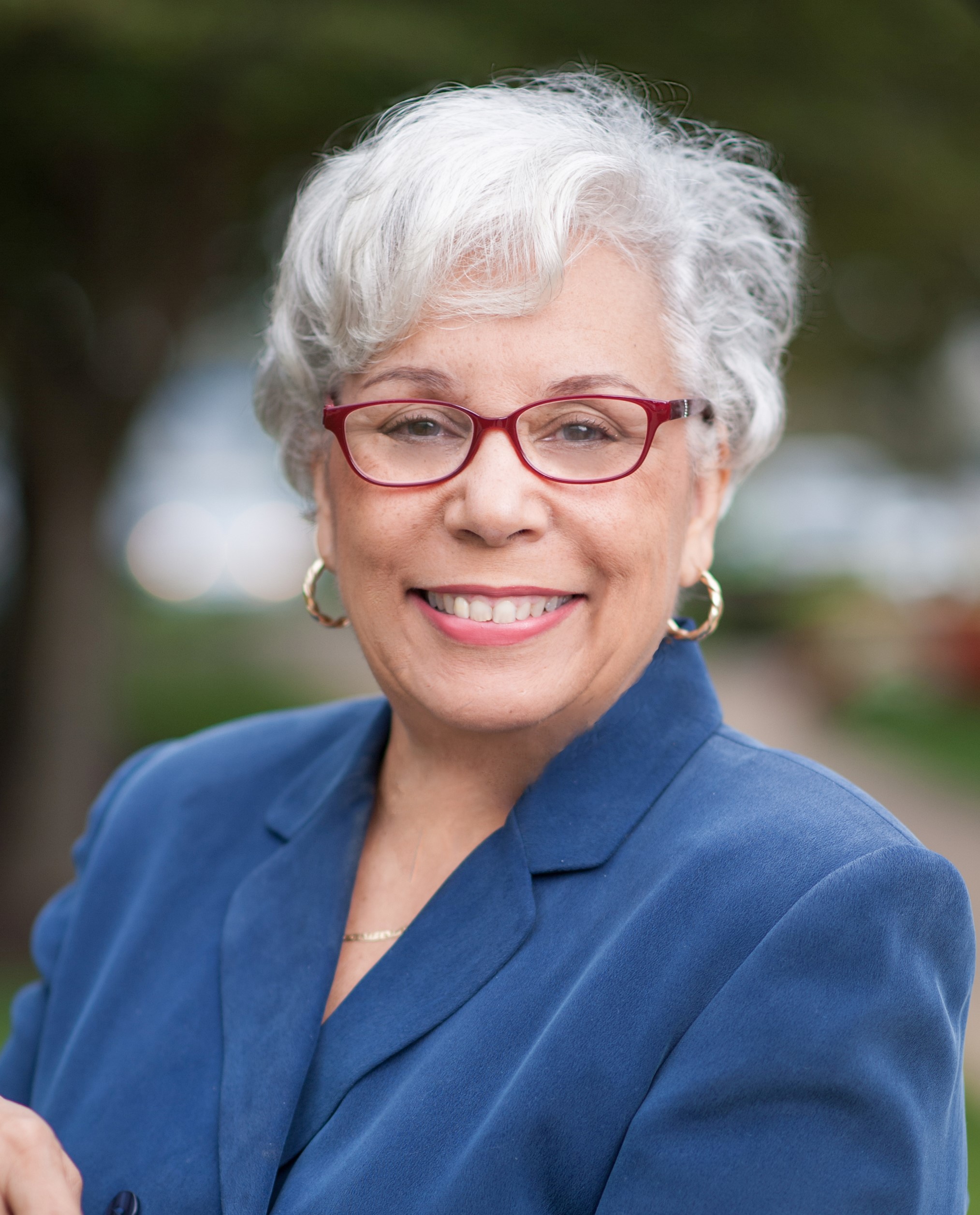 Norva Madden at Long & Foster Real Estate, Inc. Luxury Real Estate