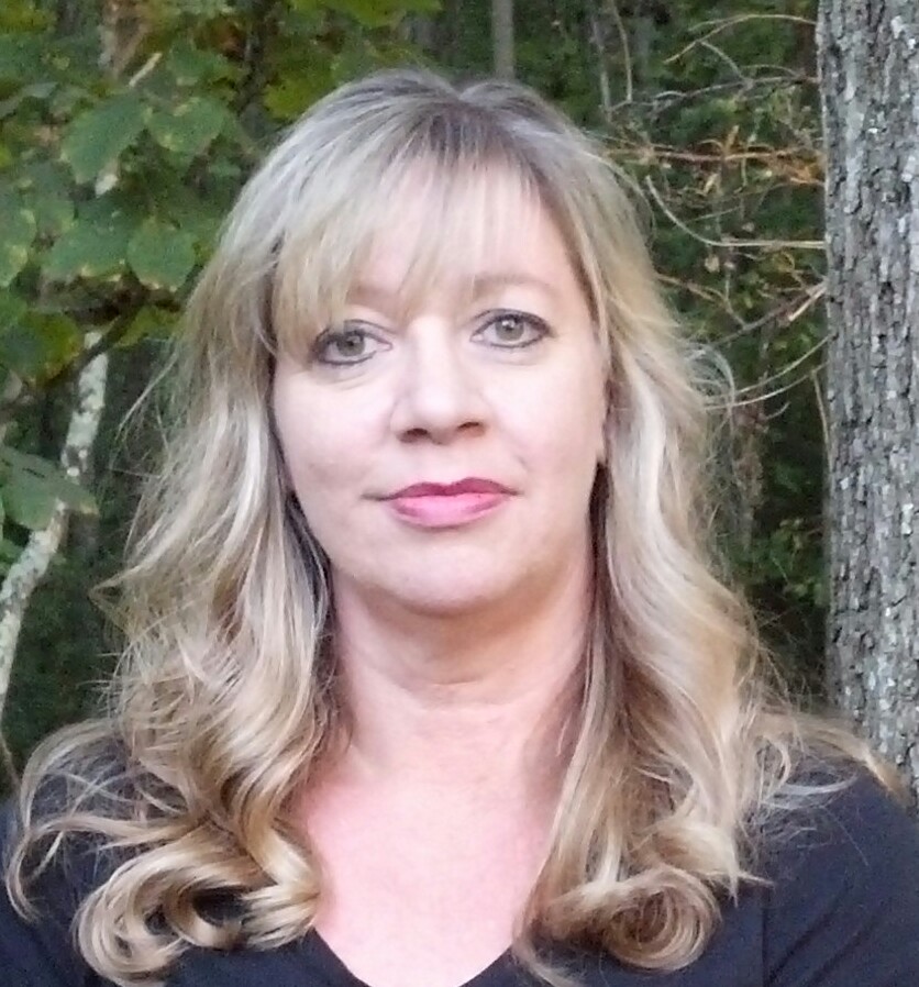 Stephanie B. Jones at Long & Foster Real Estate, Inc. Warrenton