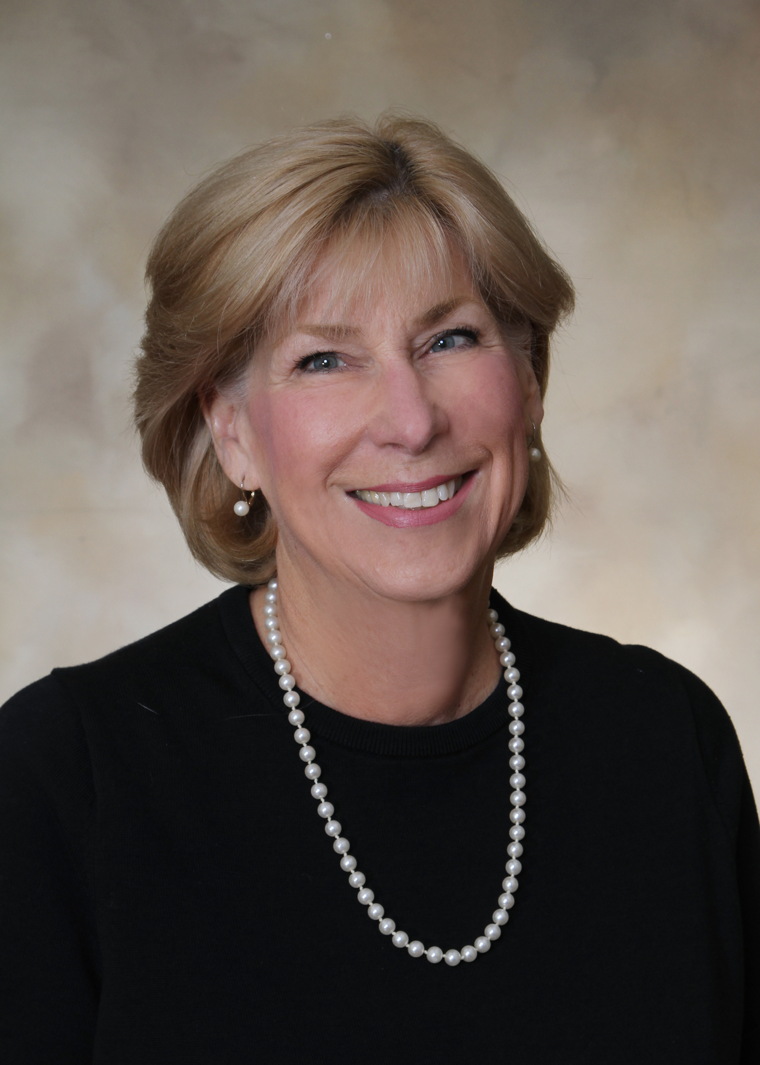 Diane King at Long & Foster Real Estate, Inc. West Chester Luxury