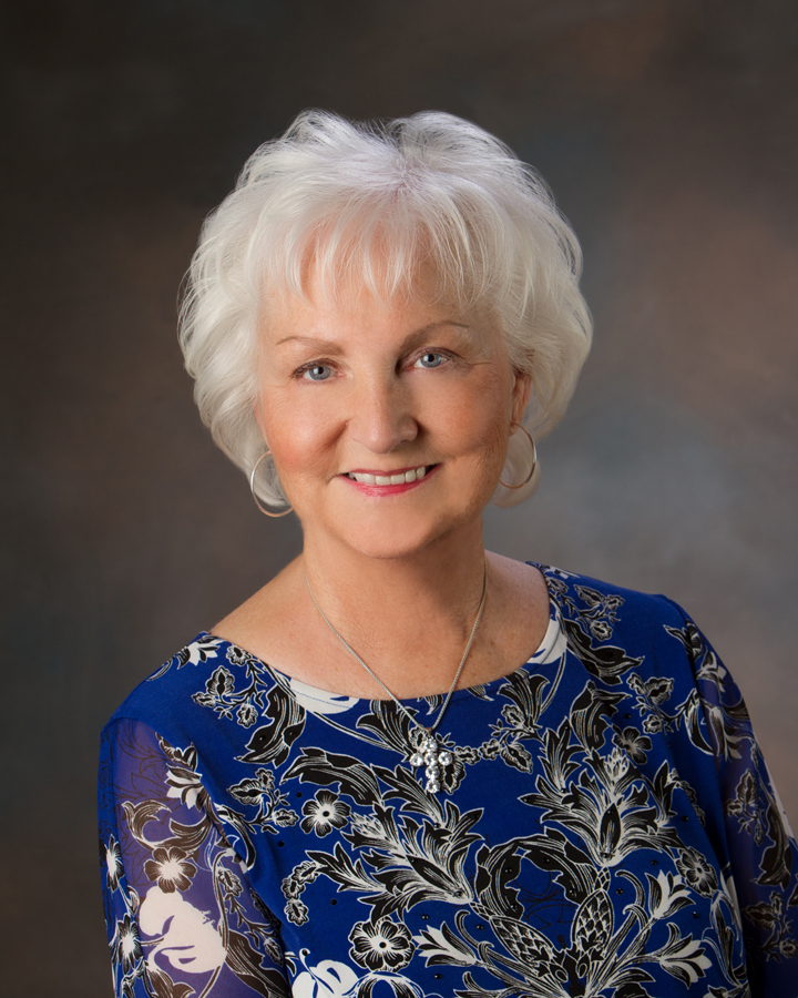 Donna Conrad at Long & Foster Real Estate, Inc. Roanoke Luxury Real