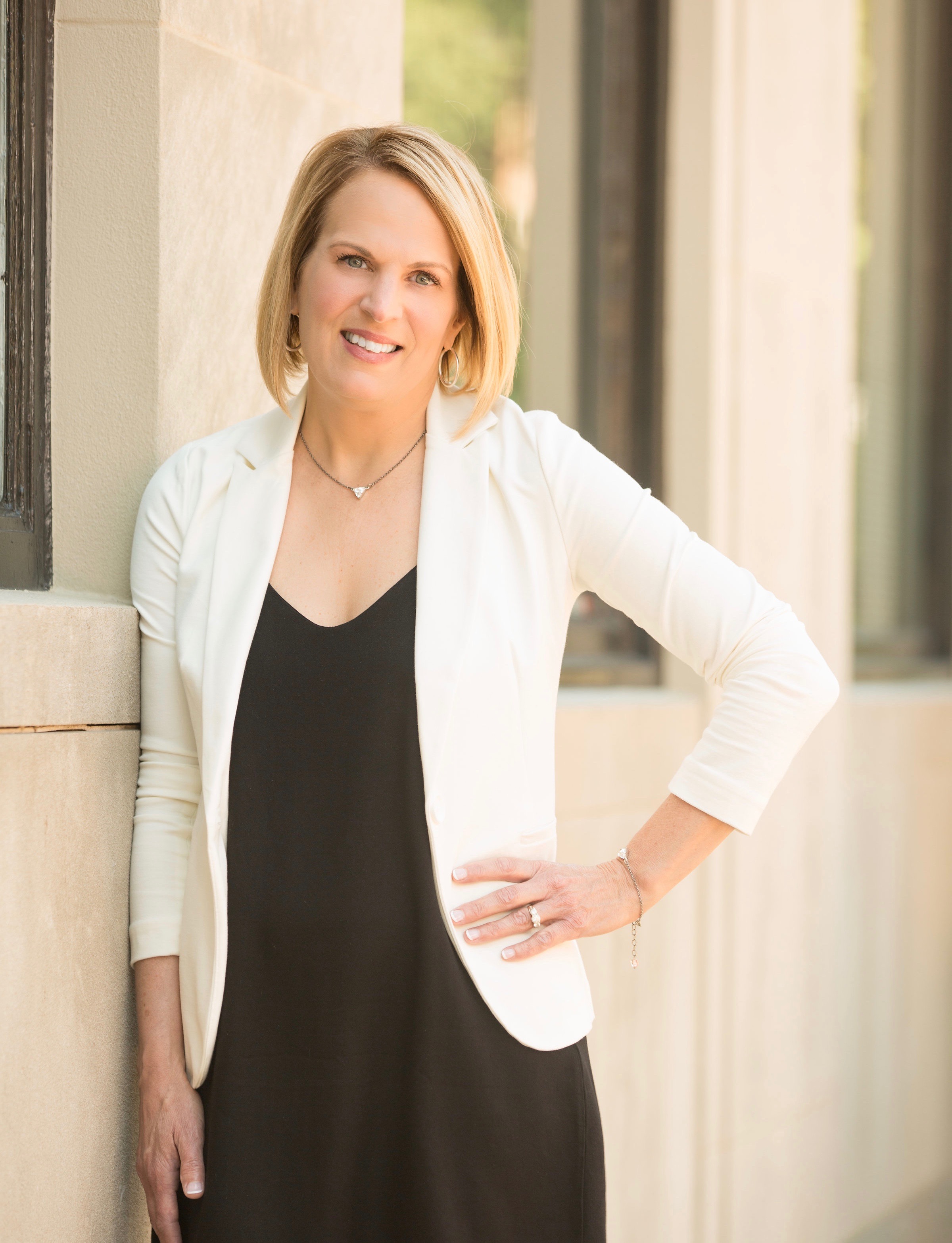 Donna Yocum at Long & Foster Real Estate, Inc. Luxury Real Estate