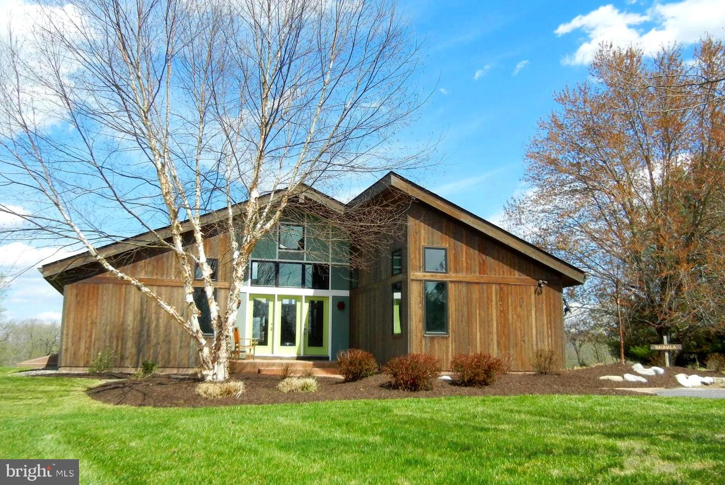 Luxury Homes for sale in SHEPHERDSTOWN, WV SHEPHERDSTOWN MLS